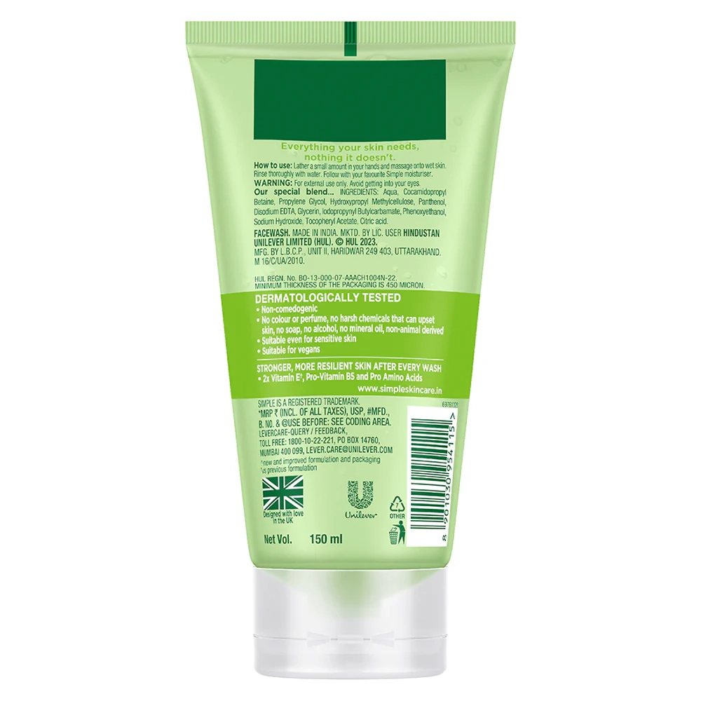Simple Refreshing Facial Wash Kind to Skin 100% Soap Free 150ml